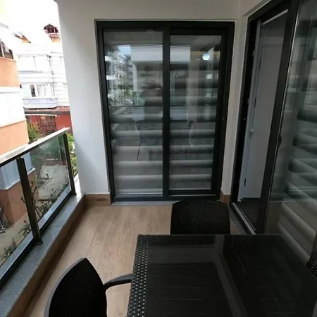 Aura Just 100 Meters To Kleopatra Apartament